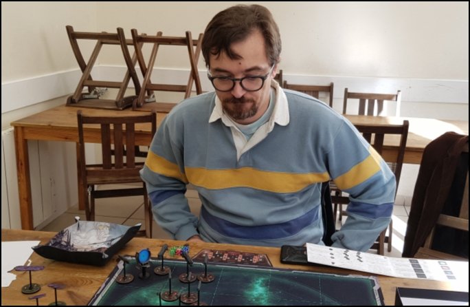 Concentration maximale pour bob_bob (Hgmonie d'Amycls) avant d'affronter la Tribune Ludique (Ligue de Phb)