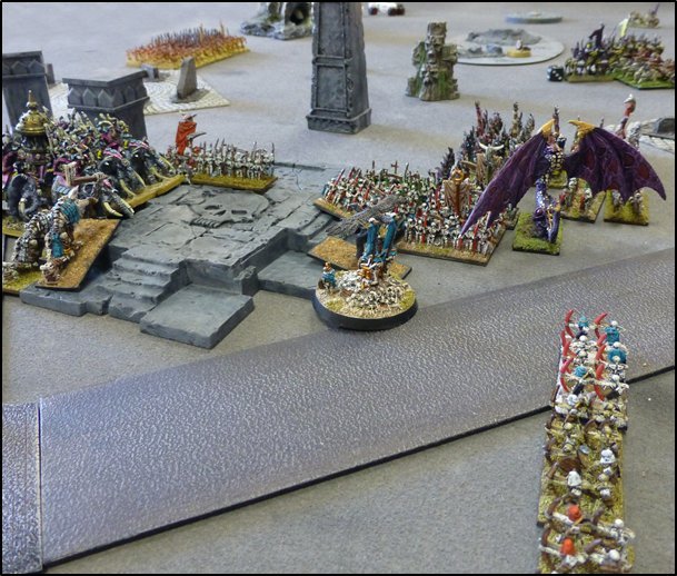 Un Roi des Tombe tente de s'emparer du B�ton de Jade