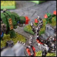 Combat de dreadnoughts dans les ruines de Draconis Premier
