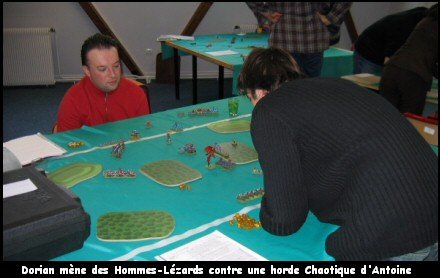 Dorian mène des Hommes-Lézards contre une horde Chaotique d'Antoine